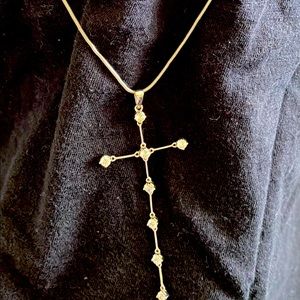 (Will be taken down 2/16) 
Sterling silver cross necklace